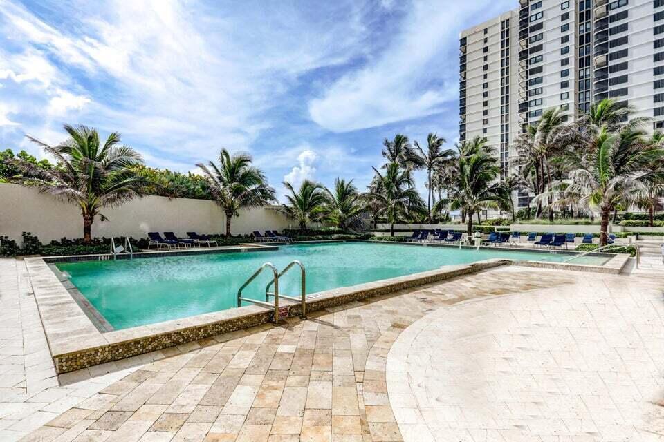 EASTPOINTE CONDO - Residential Lease