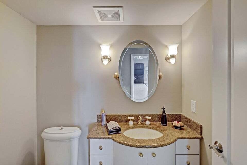 EASTPOINTE CONDO - Residential Lease