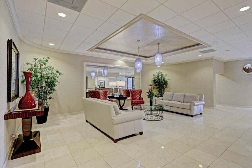 EASTPOINTE CONDO - Residential Lease