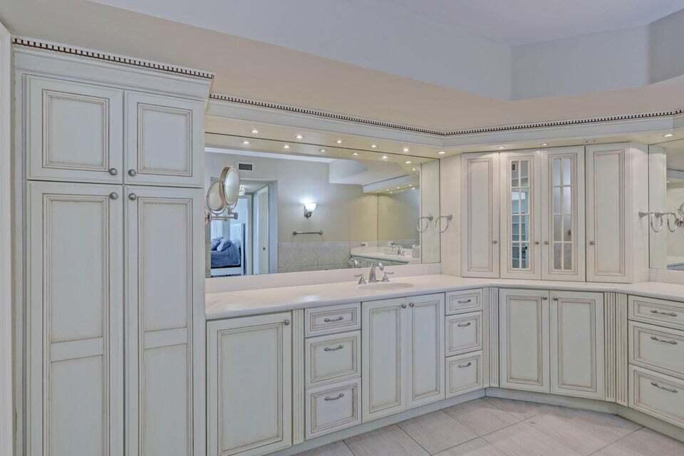 EASTPOINTE CONDO - Residential Lease