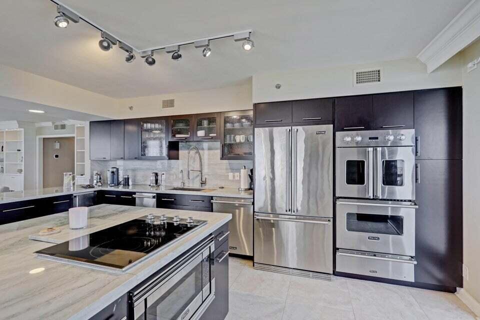 EASTPOINTE CONDO - Residential Lease