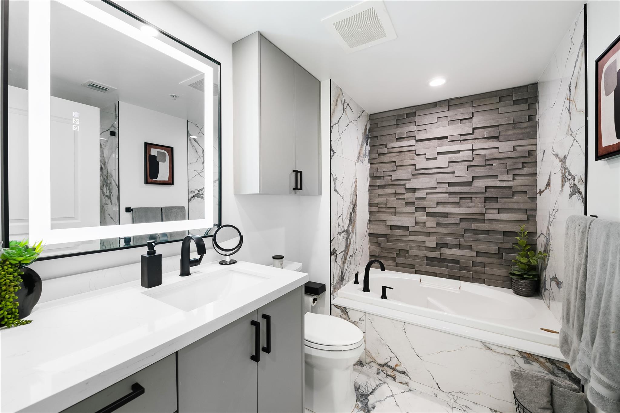 350 Las Olas Place Condo - Residential Lease