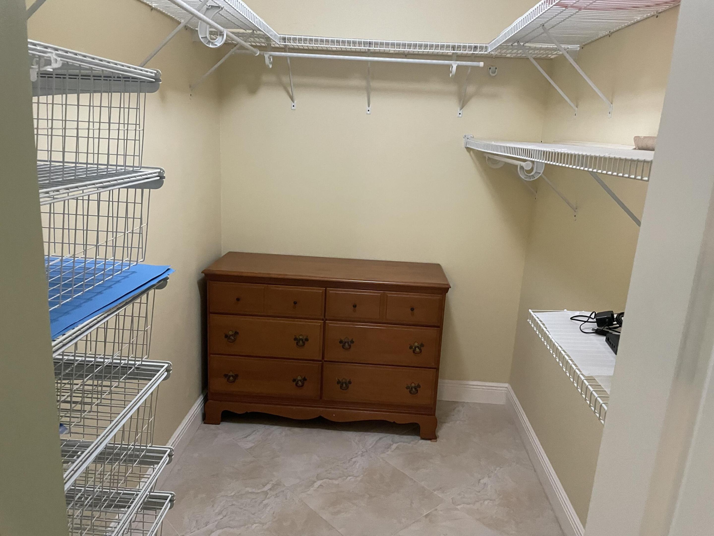 Lakeside Village - Residential Lease