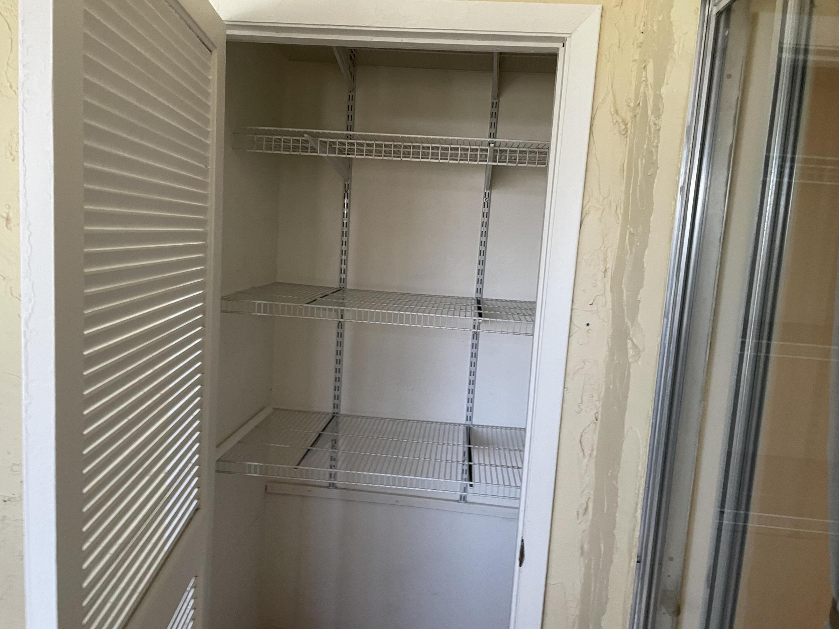 Lakeside Village - Residential Lease