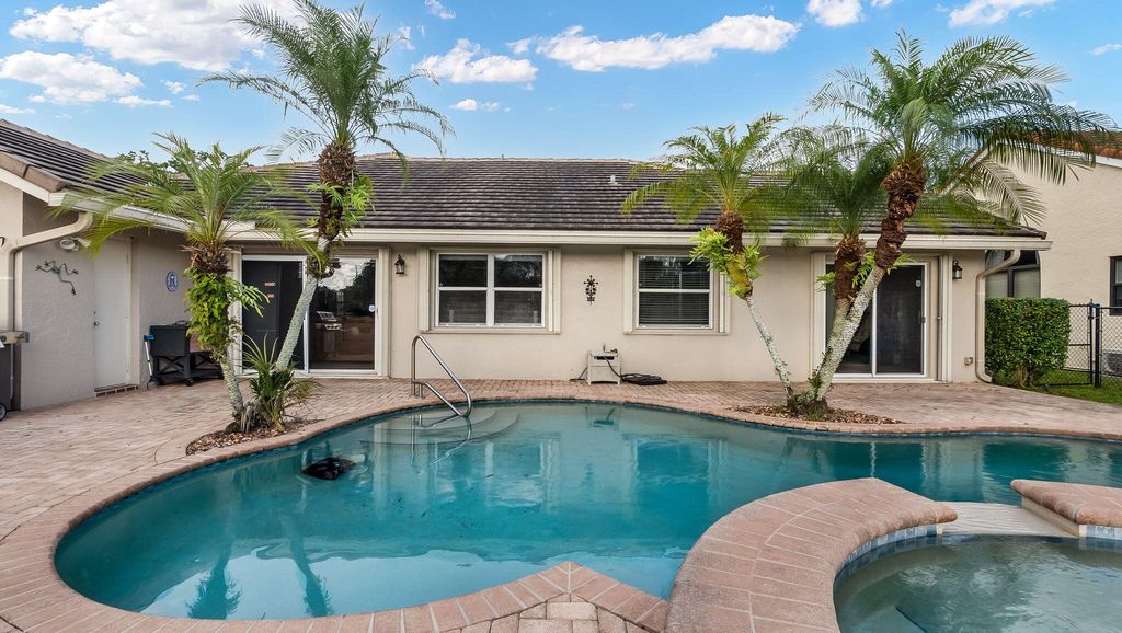 Photo of 3171 Overlook Road, Davie, FL 33328 (MLS # B26031765)