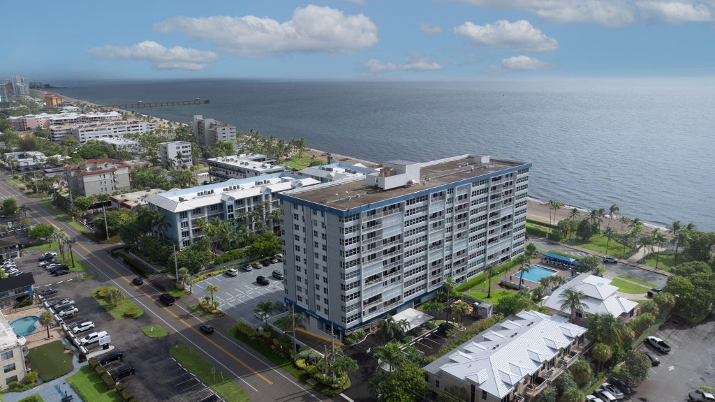 Photo of 800 SE 20TH Avenue #811, Deerfield Beach, FL 33441 (MLS # B26074631)