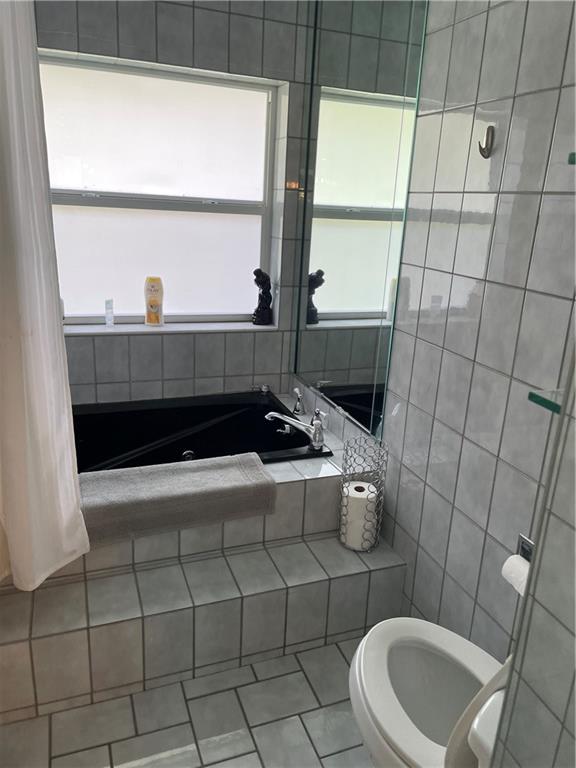 Woodlands Sec Five 67-43 - Residential