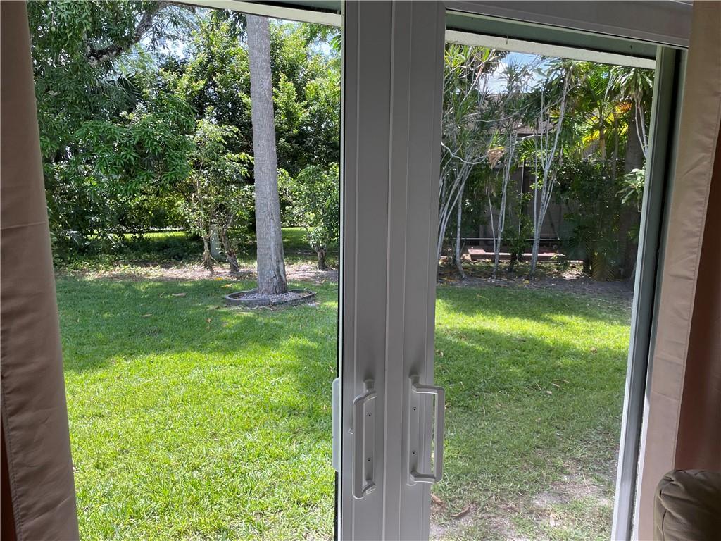 Woodlands Sec Five 67-43 - Residential