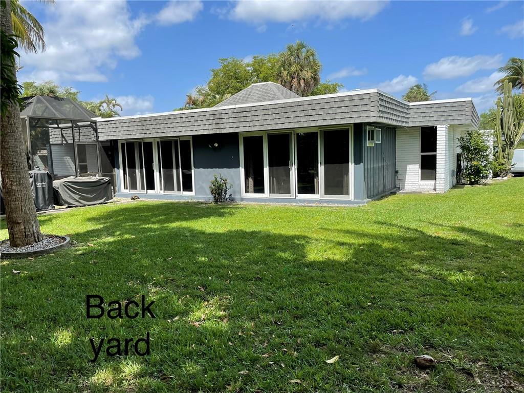 Woodlands Sec Five 67-43 - Residential