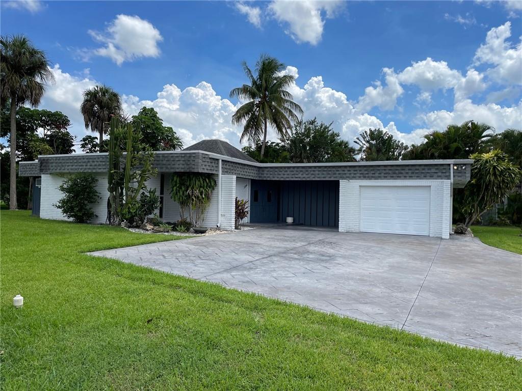 Woodlands Sec Five 67-43 - Residential