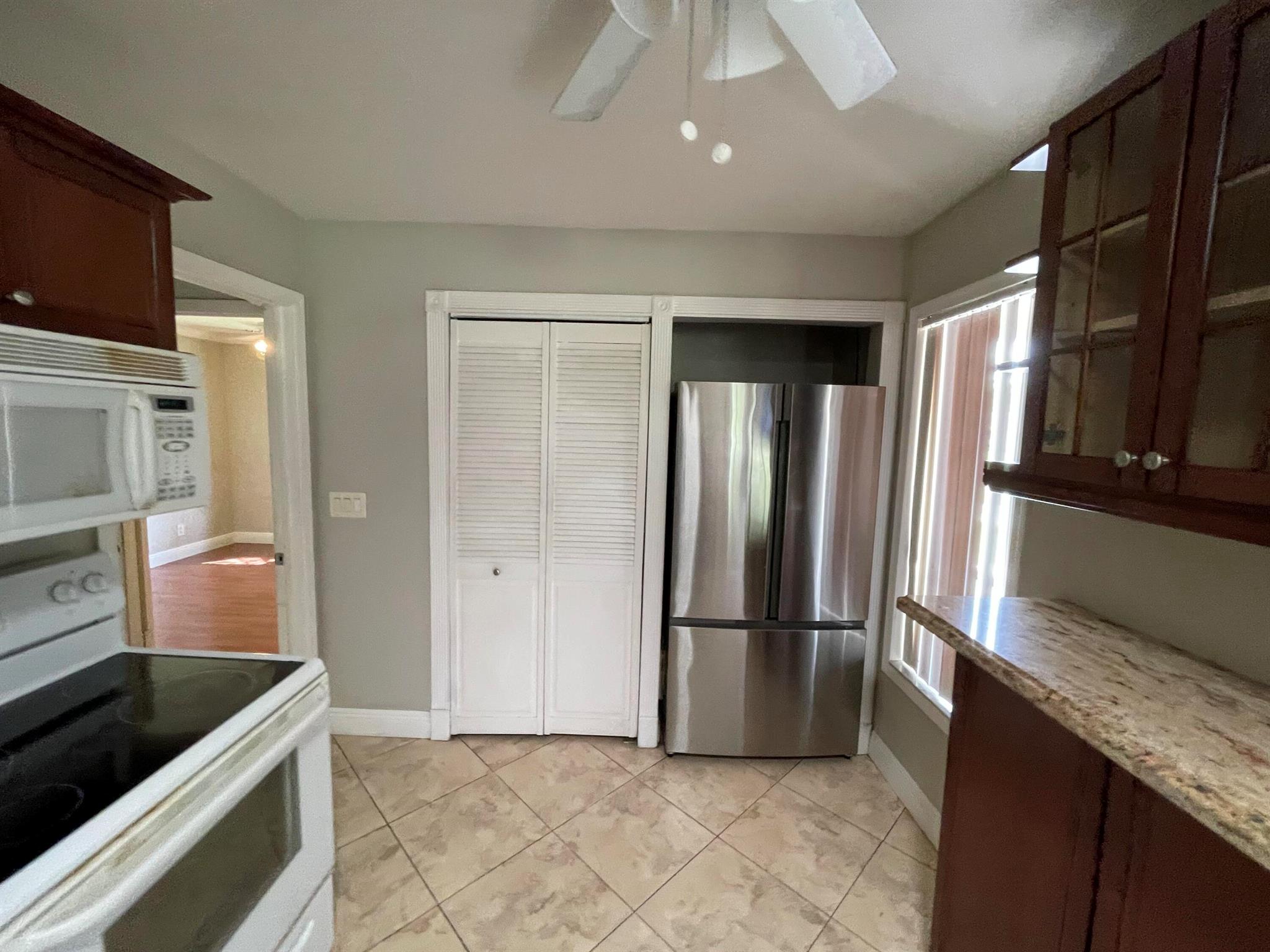 View photos, virtual tours, details... 9319 Southampton Place