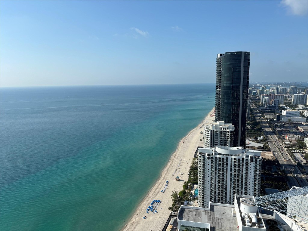 Armani Casa - Residential