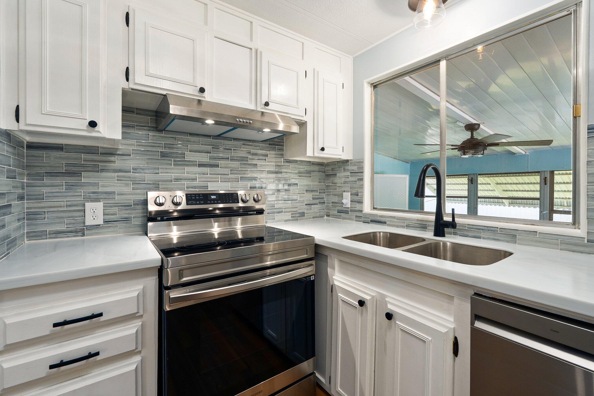 NATALIE ESTATES MOBILE HO - Residential