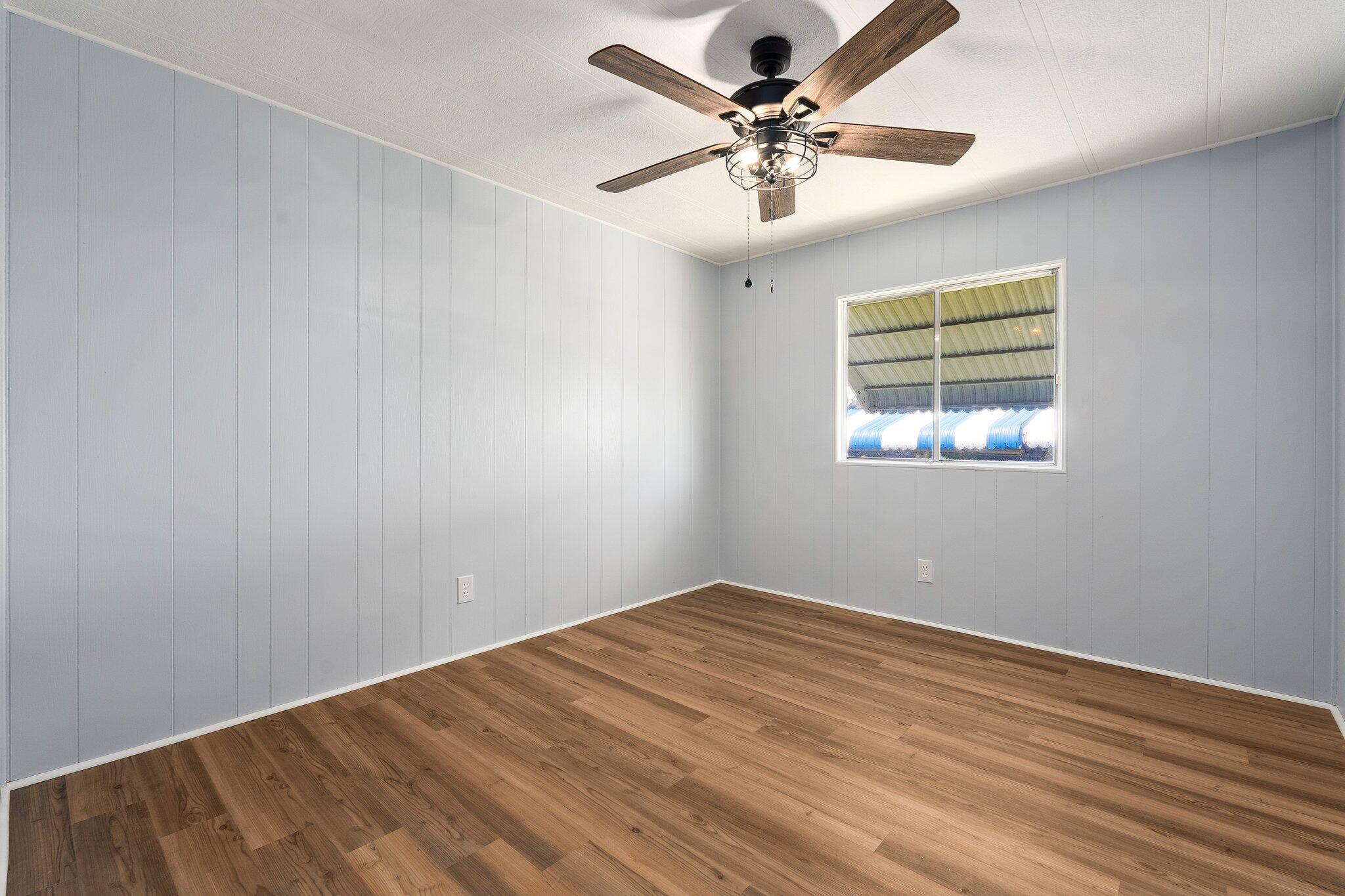 NATALIE ESTATES MOBILE HO - Residential