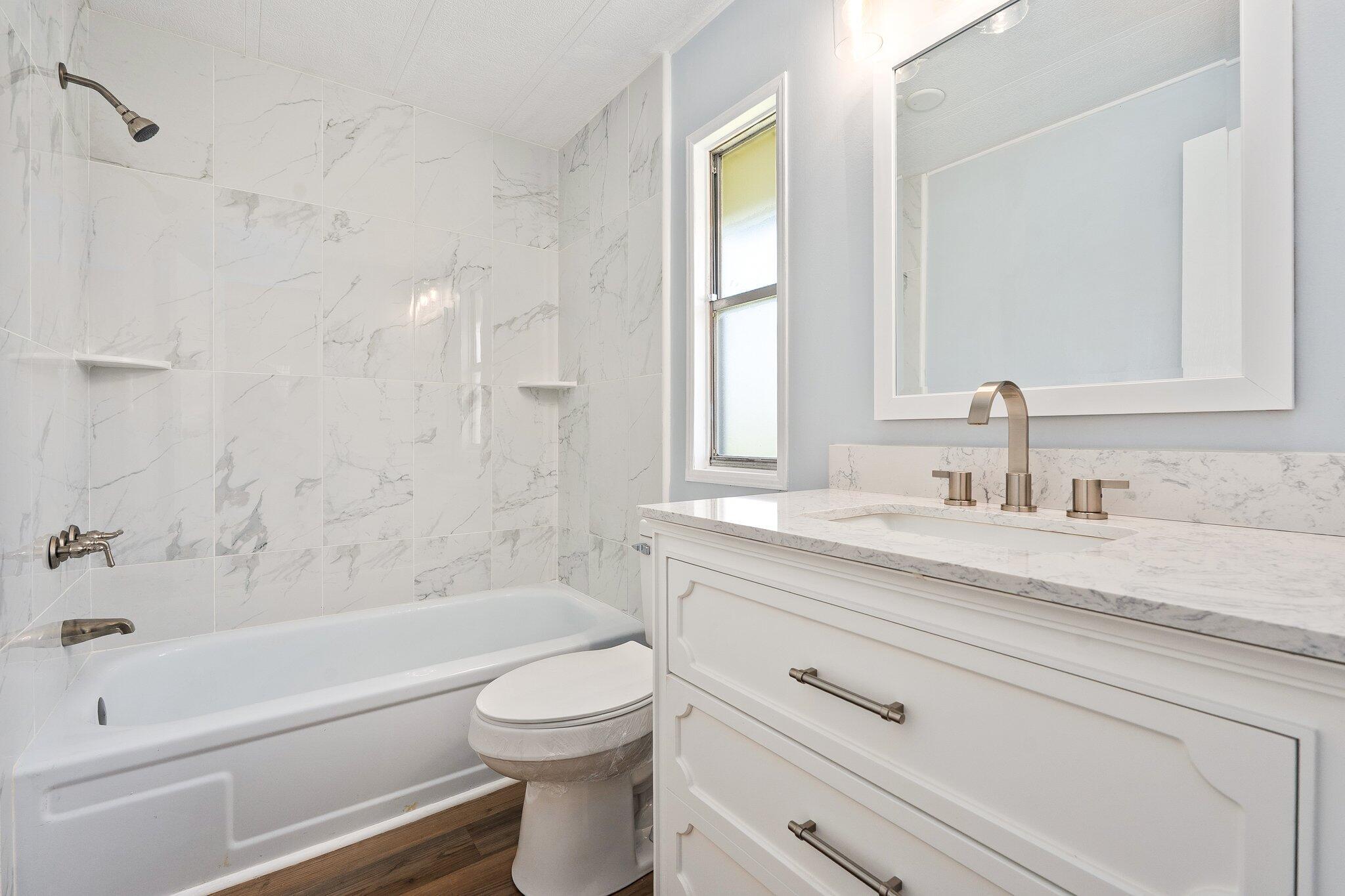 NATALIE ESTATES MOBILE HO - Residential