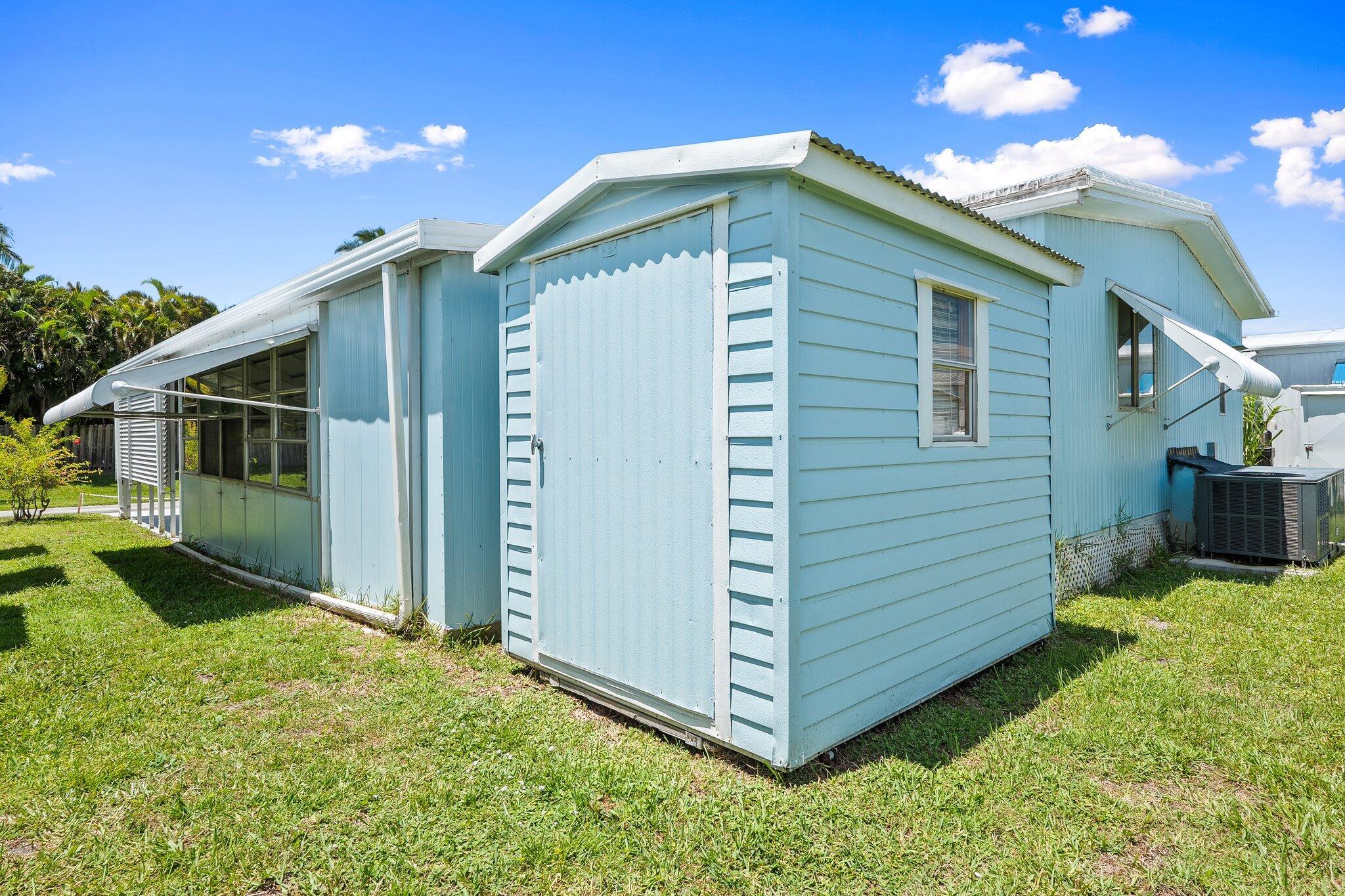 NATALIE ESTATES MOBILE HO - Residential