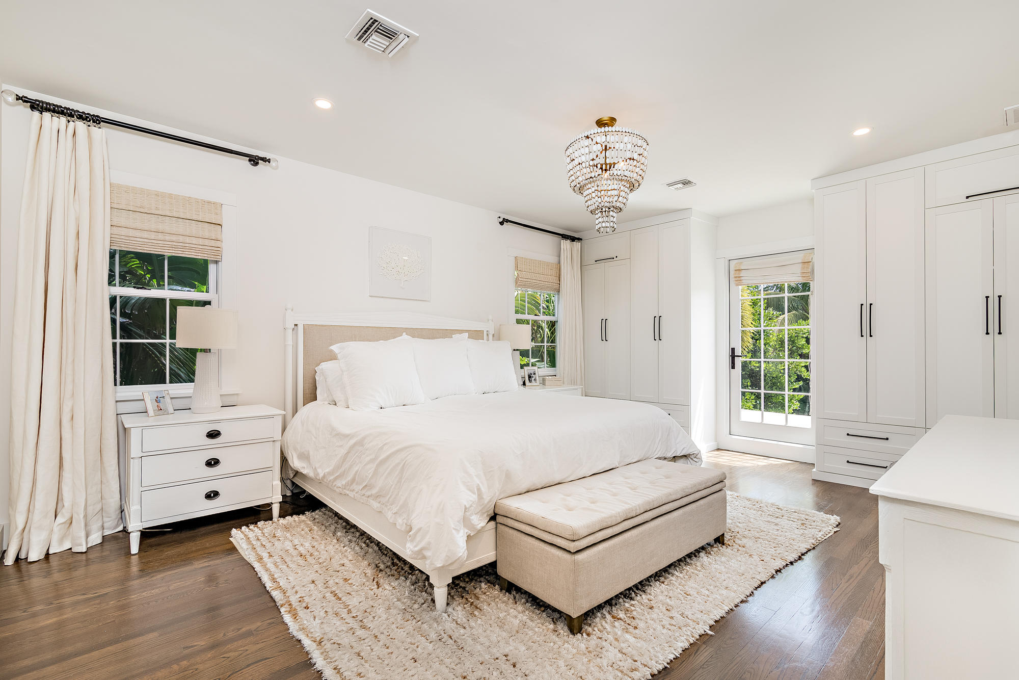 EL ENCANTO IN - Residential