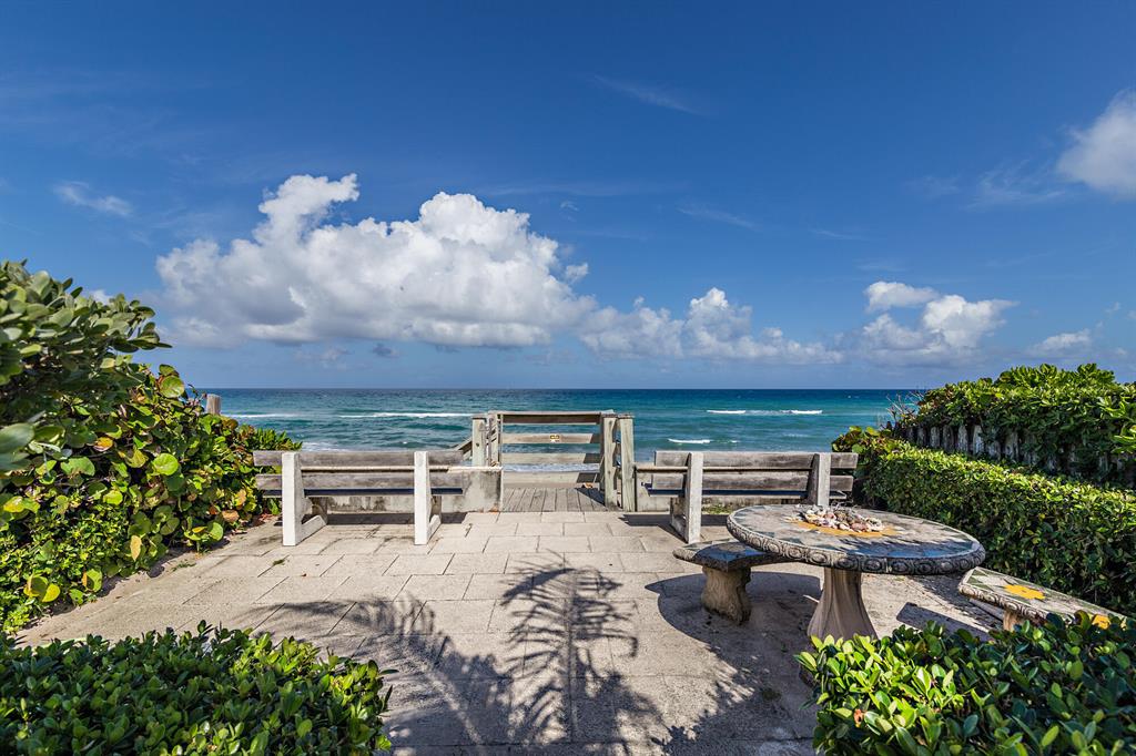 EL ENCANTO IN - Residential