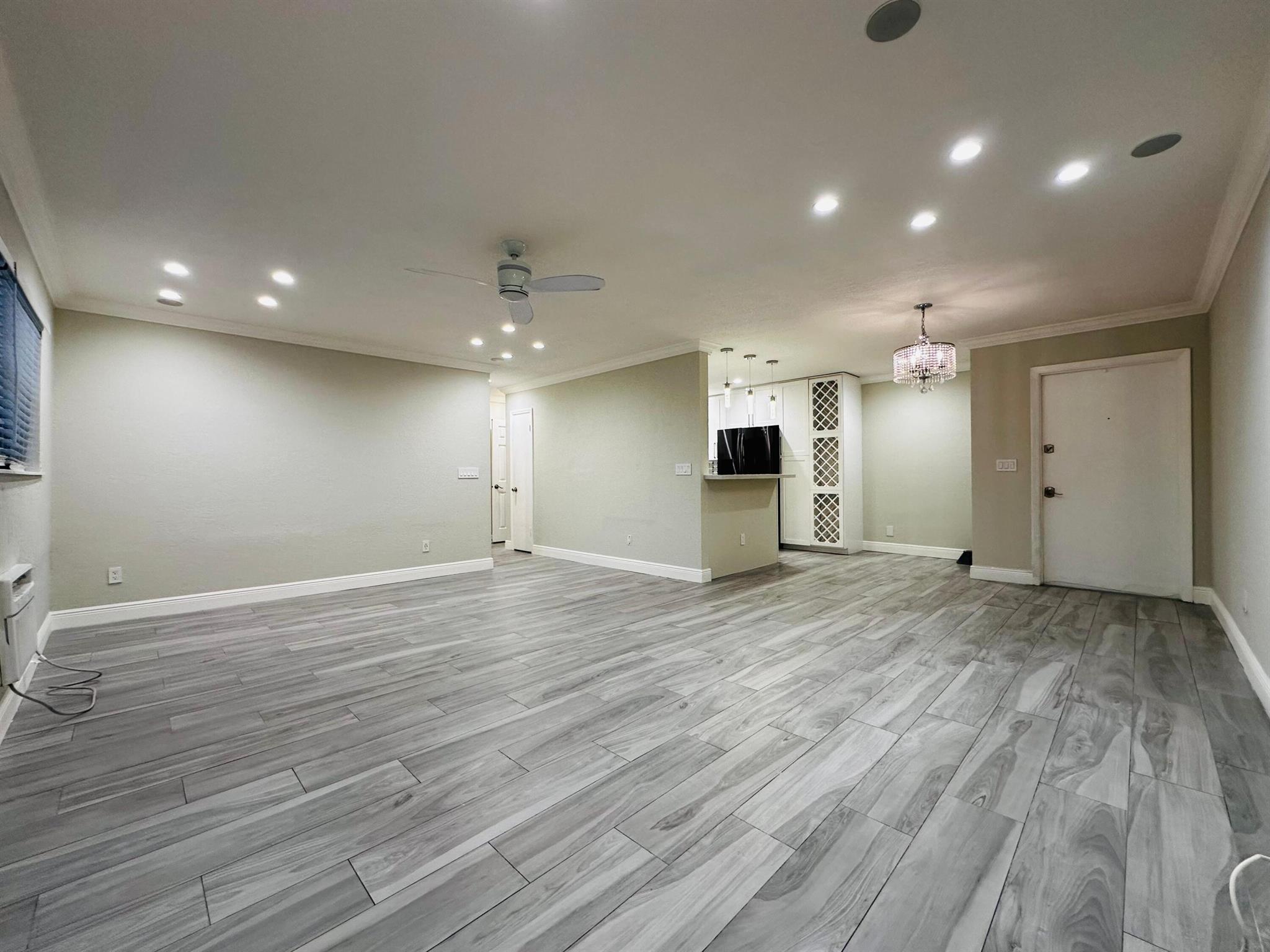 LAKE VIEW CONDO APTS - Residential Lease