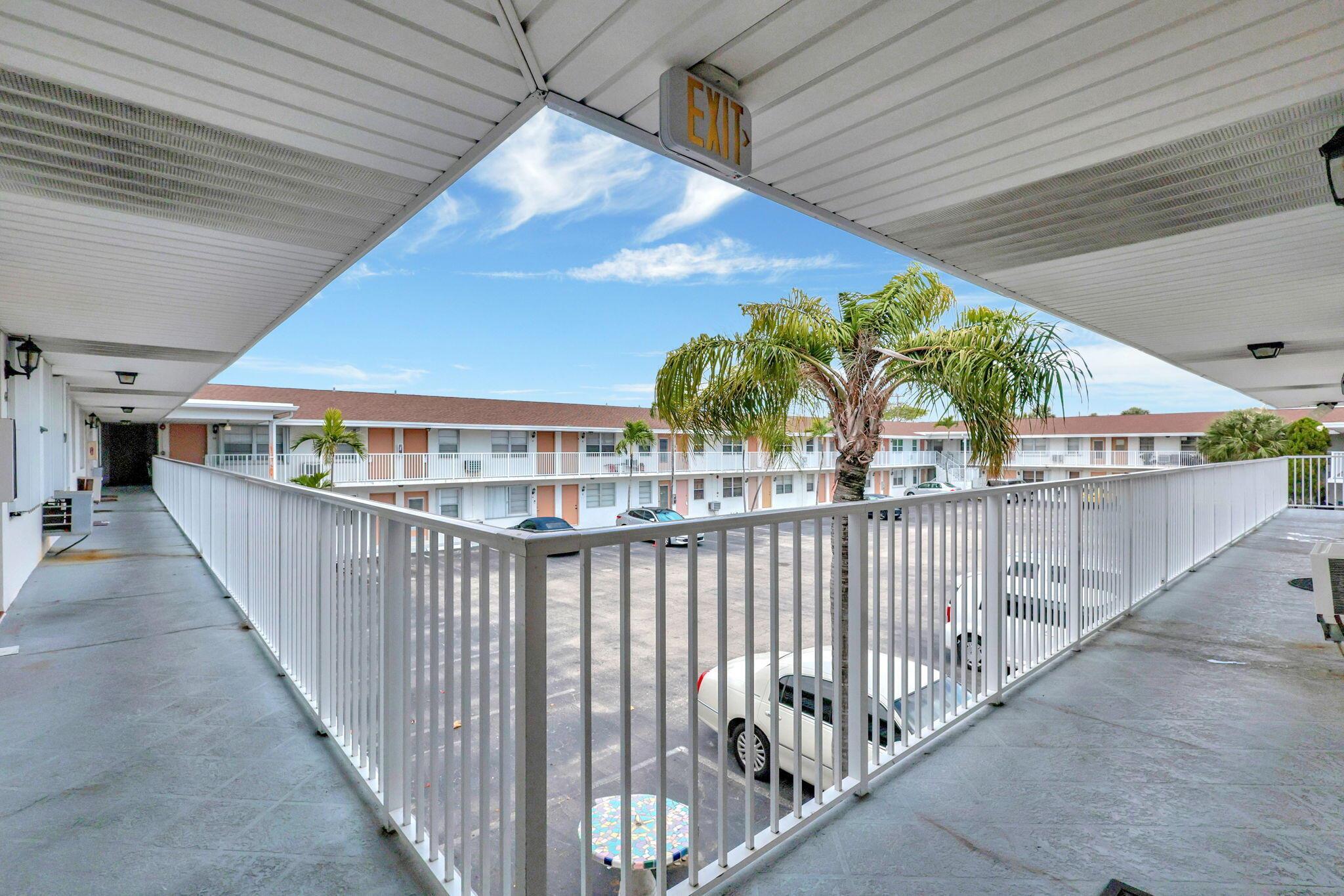 LAKE VIEW CONDO APTS - Residential Lease