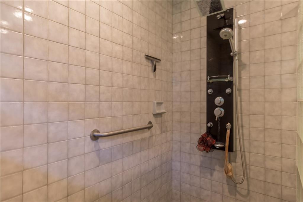 Woodlands Sec Six 67-40 B - Residential