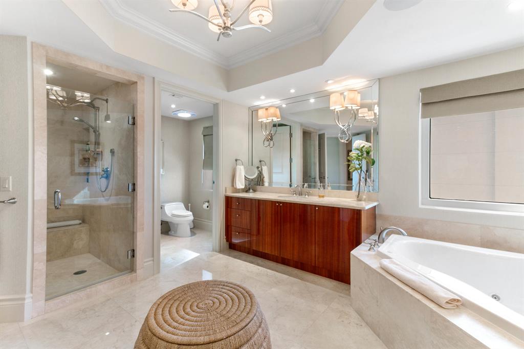 Ritz Carlton Residences - Residential