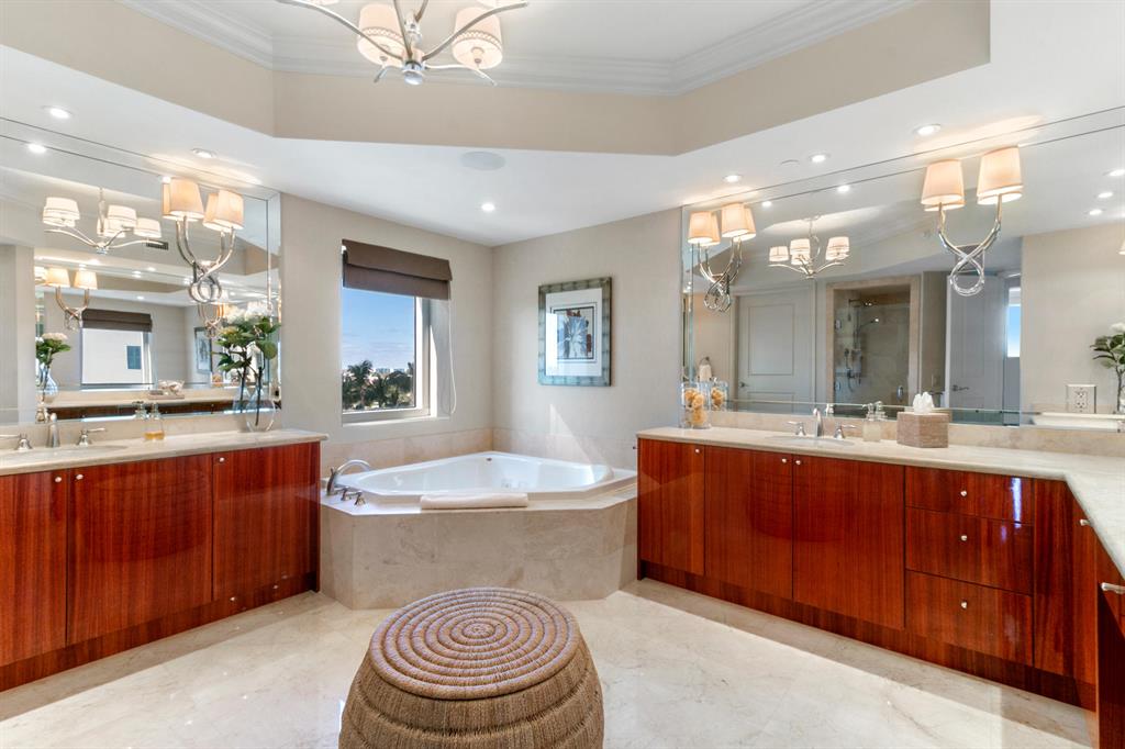 Ritz Carlton Residences - Residential