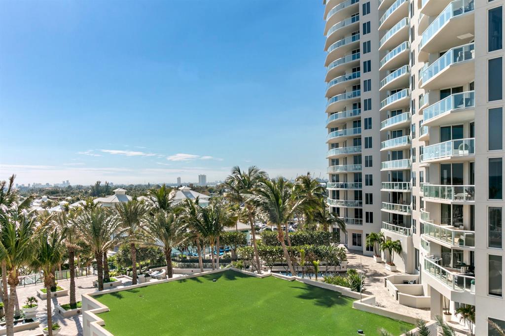 Ritz Carlton Residences - Residential