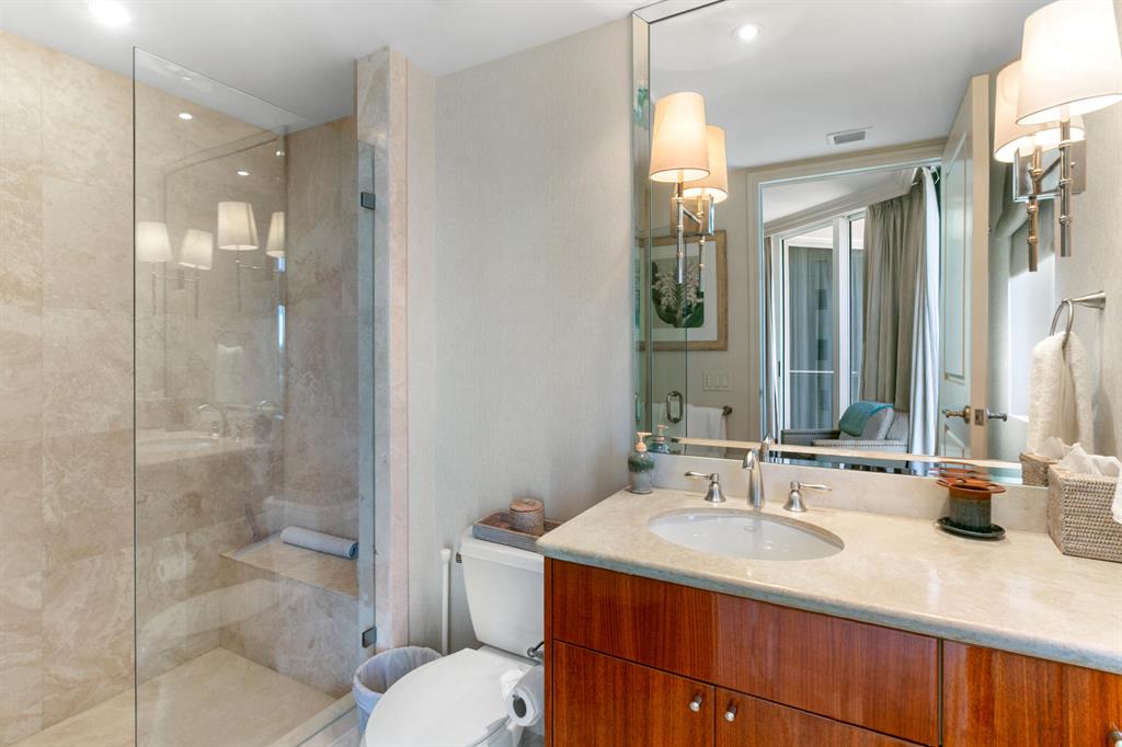 Ritz Carlton Residences - Residential