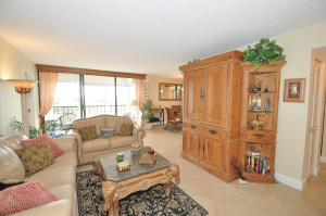 LAKEWOOD MIDRISE CONDO - Residential Lease