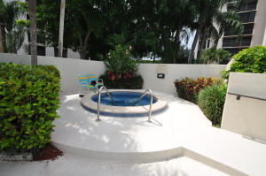 LAKEWOOD MIDRISE CONDO - Residential Lease