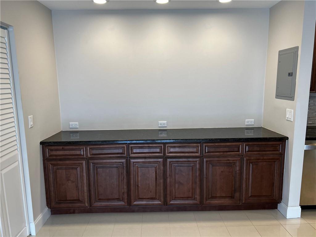 Cypress Club - Residential