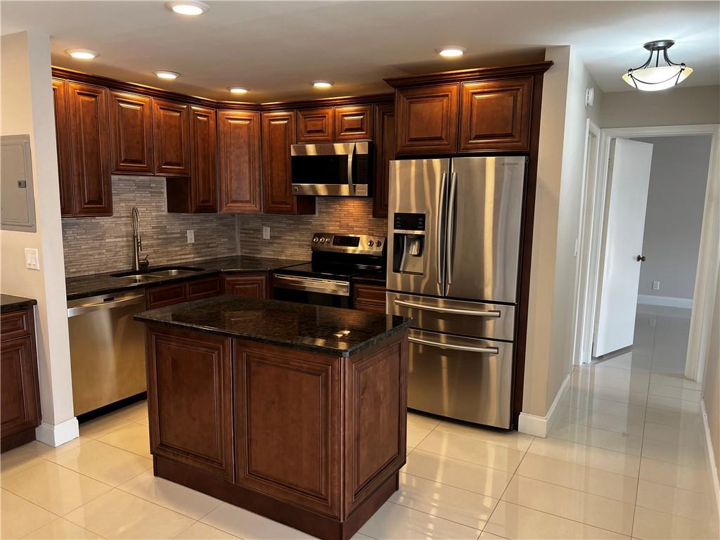 Cypress Club - Residential