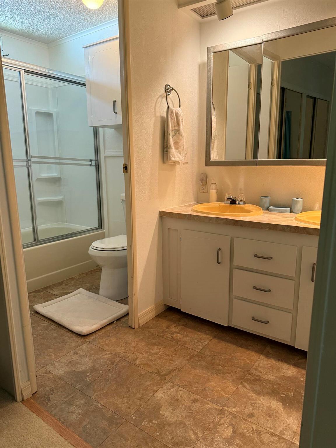 Spanish Lakes Country Clu - Residential