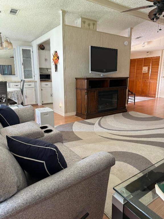 Spanish Lakes Country Club Village - Residential