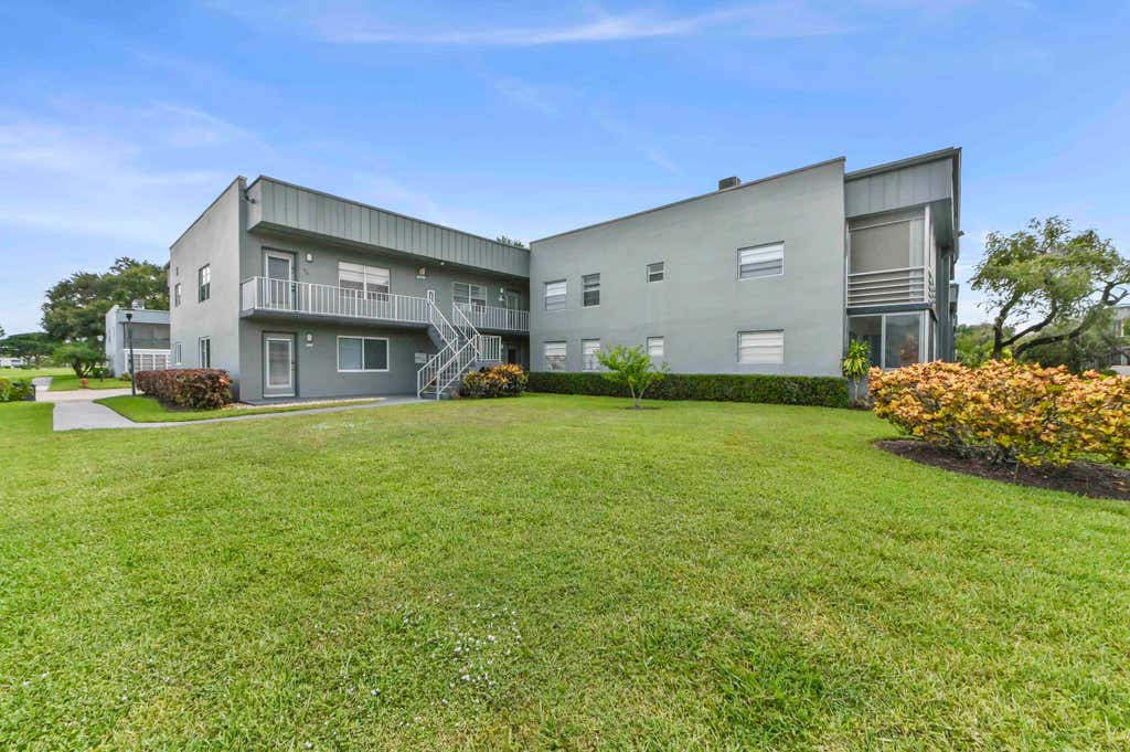 Photo of 887 Normandy S, Delray Beach, FL 33484 (MLS # B26059487)