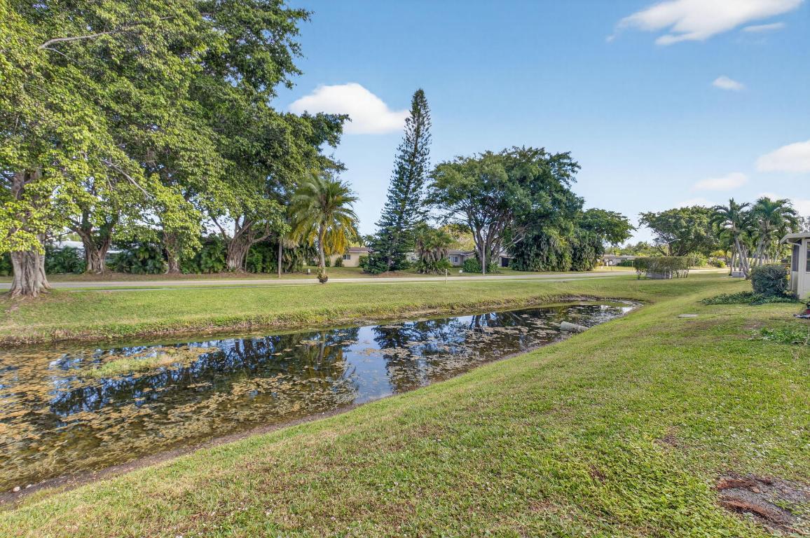 DELRAY VILLAS 1 - Residential