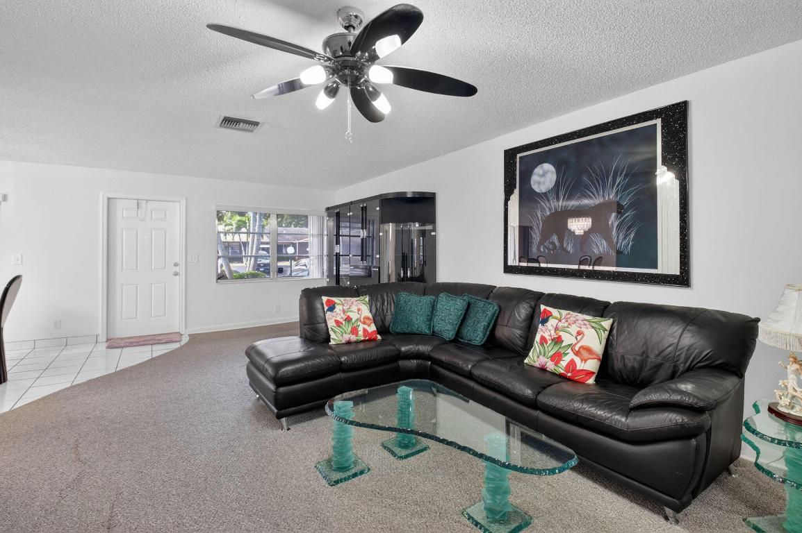 DELRAY VILLAS 1 - Residential