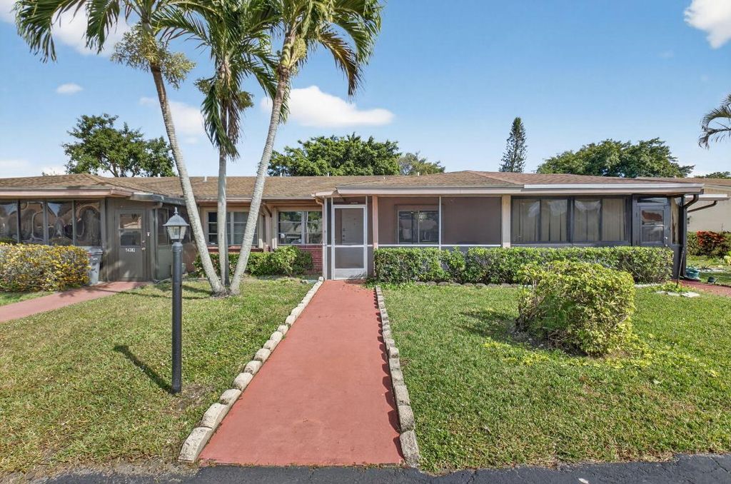 Photo of 14386 Campanelli Drive, Delray Beach, FL 33484 (MLS # R11152041)