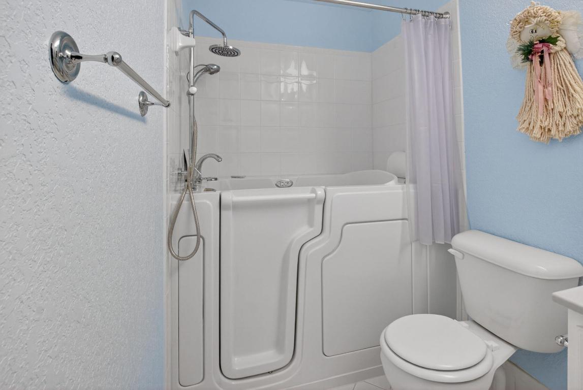 DELRAY VILLAS 1 - Residential