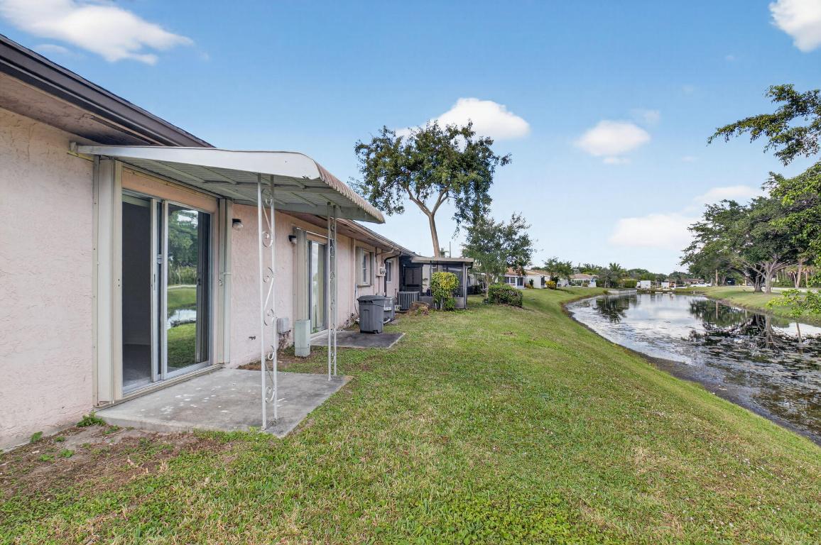 DELRAY VILLAS 1 - Residential