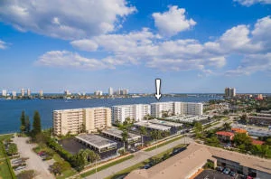 301 Lake Shore Dr Unit 602  