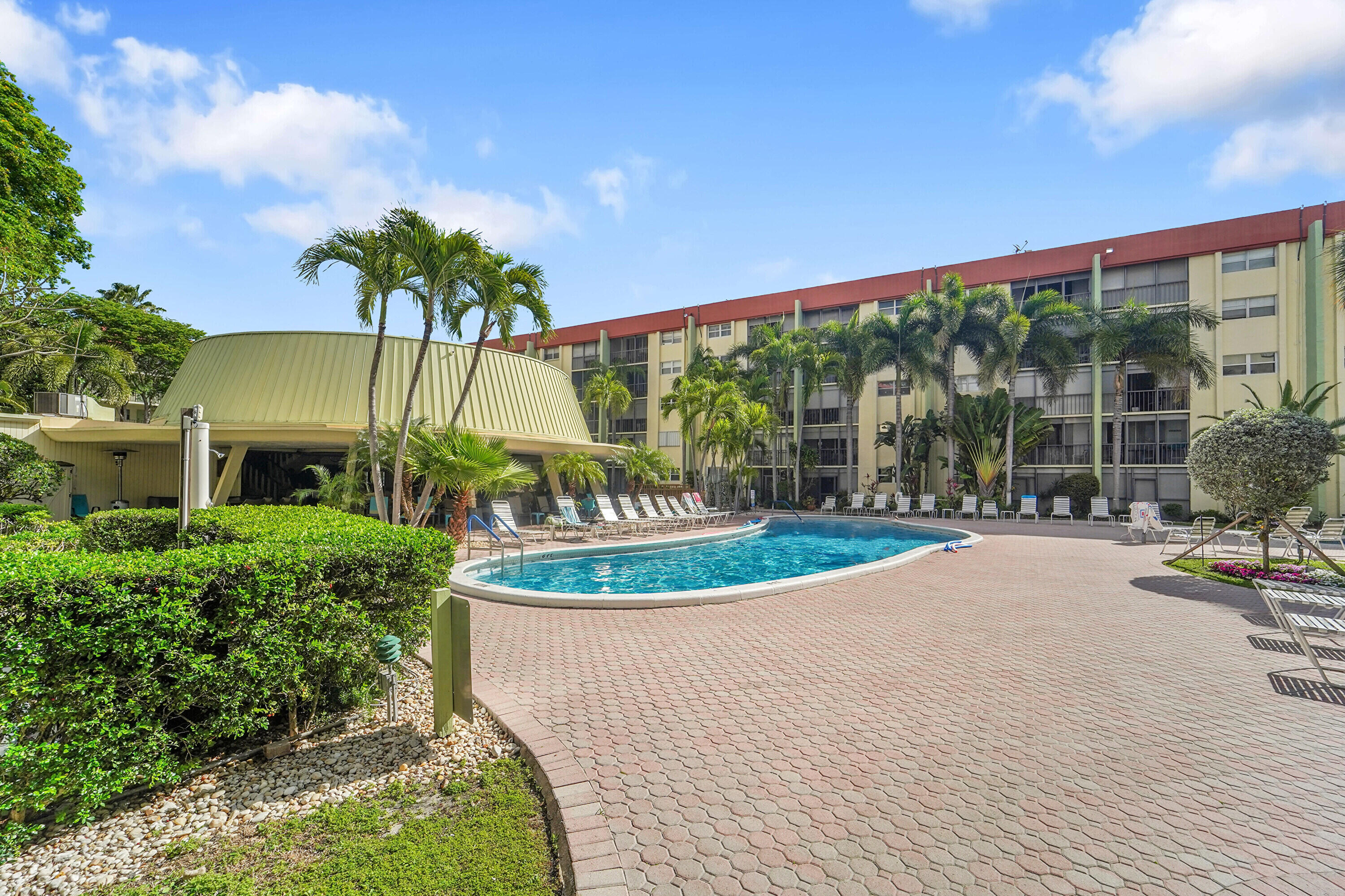 CROSS FOX CONDO - Residential Lease