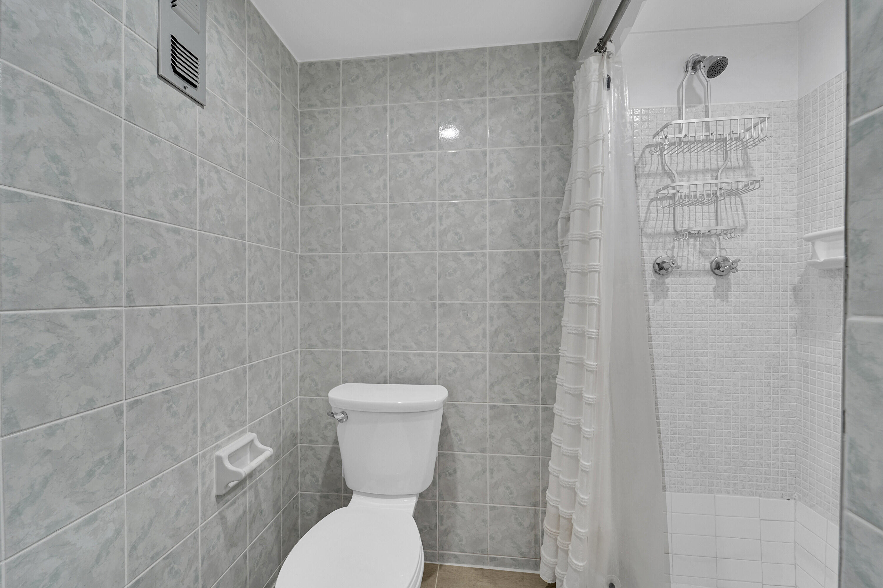 CROSS FOX CONDO - Residential Lease