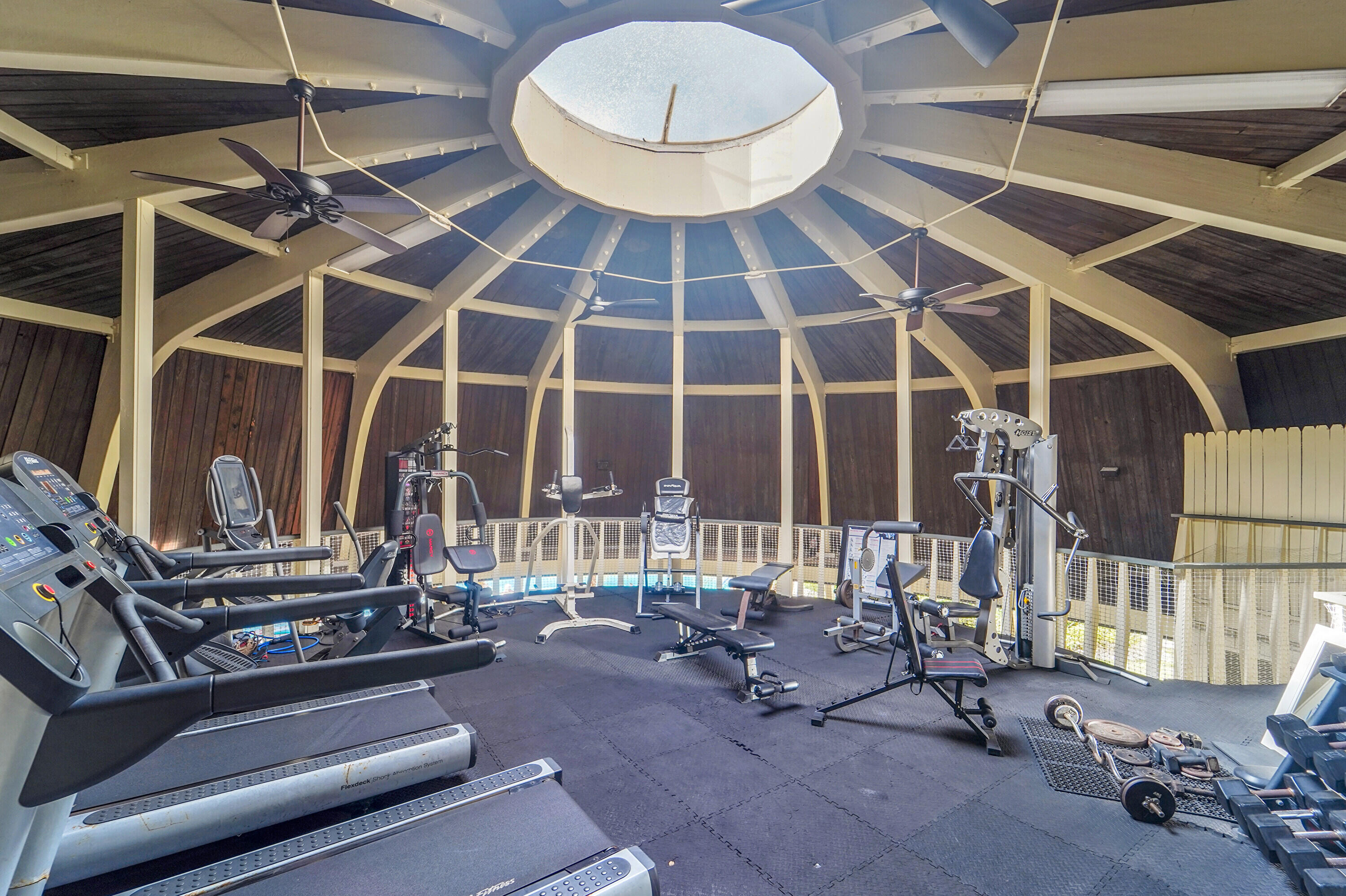 CROSS FOX CONDO - Residential Lease