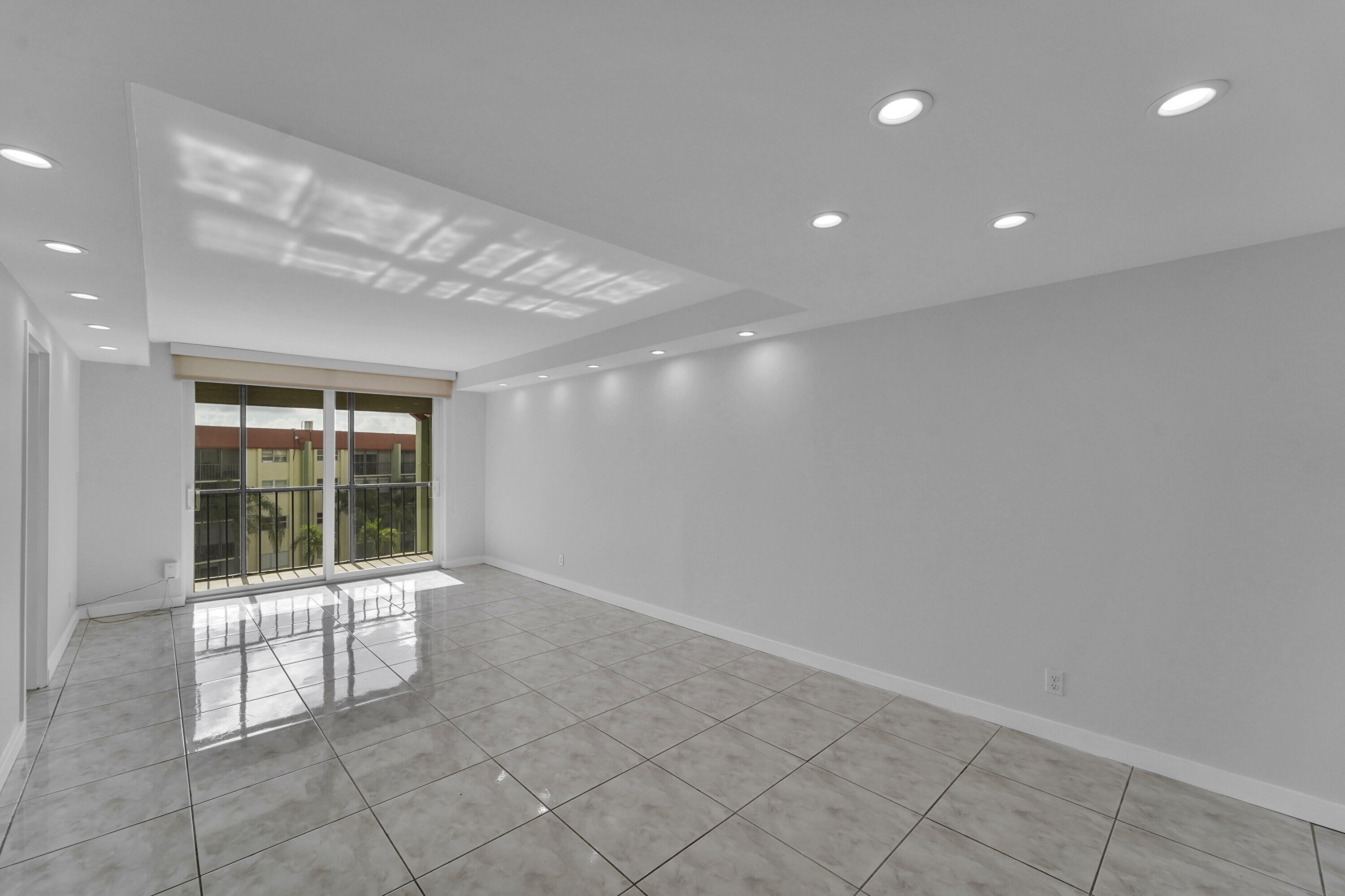 CROSS FOX CONDO - Residential Lease