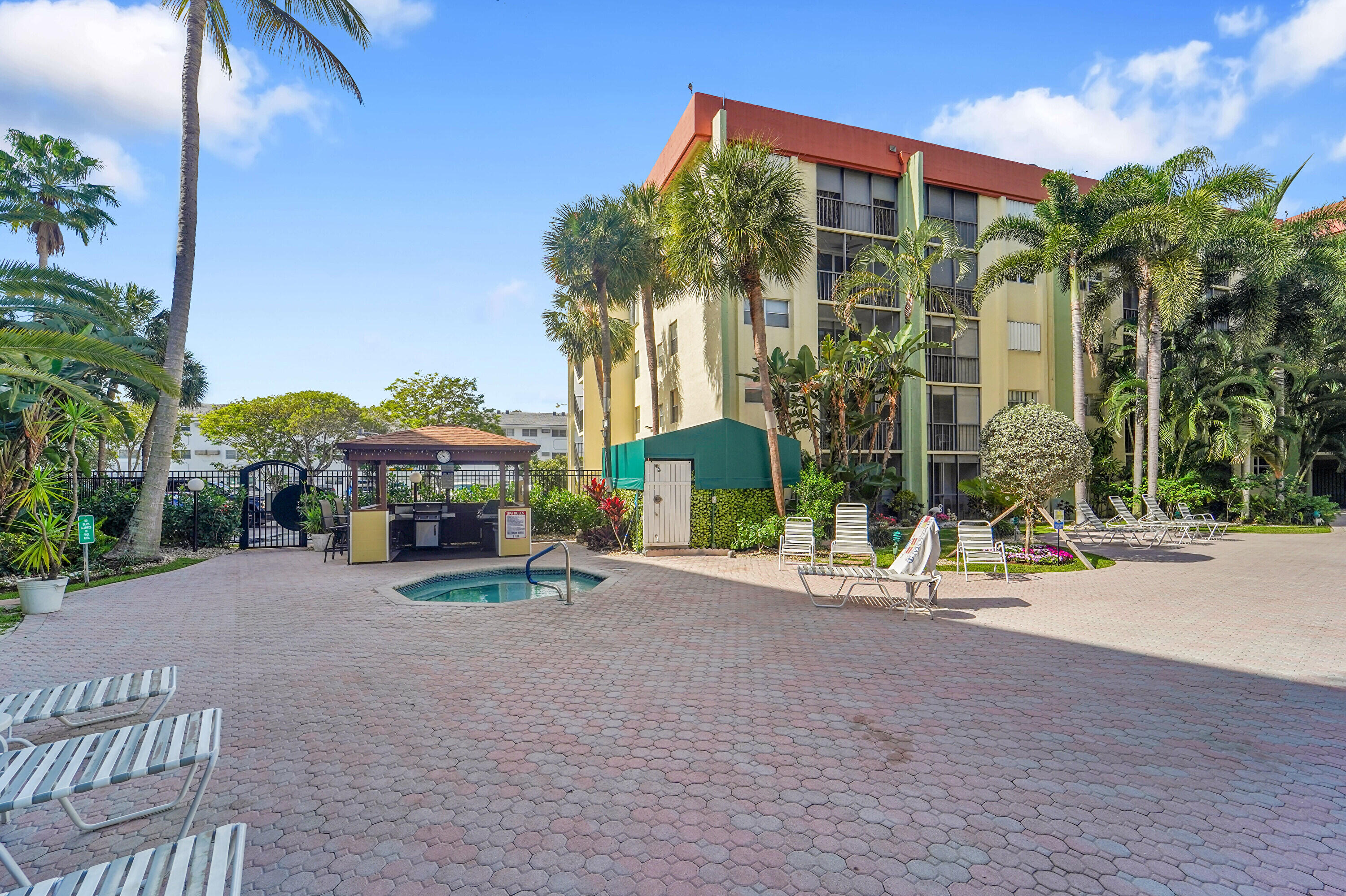 CROSS FOX CONDO - Residential Lease