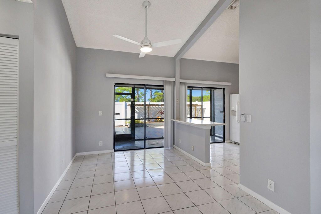 Photo of 101 Lakewood 24b Drive #24b, Jupiter, FL 33458 (MLS # R11041989)