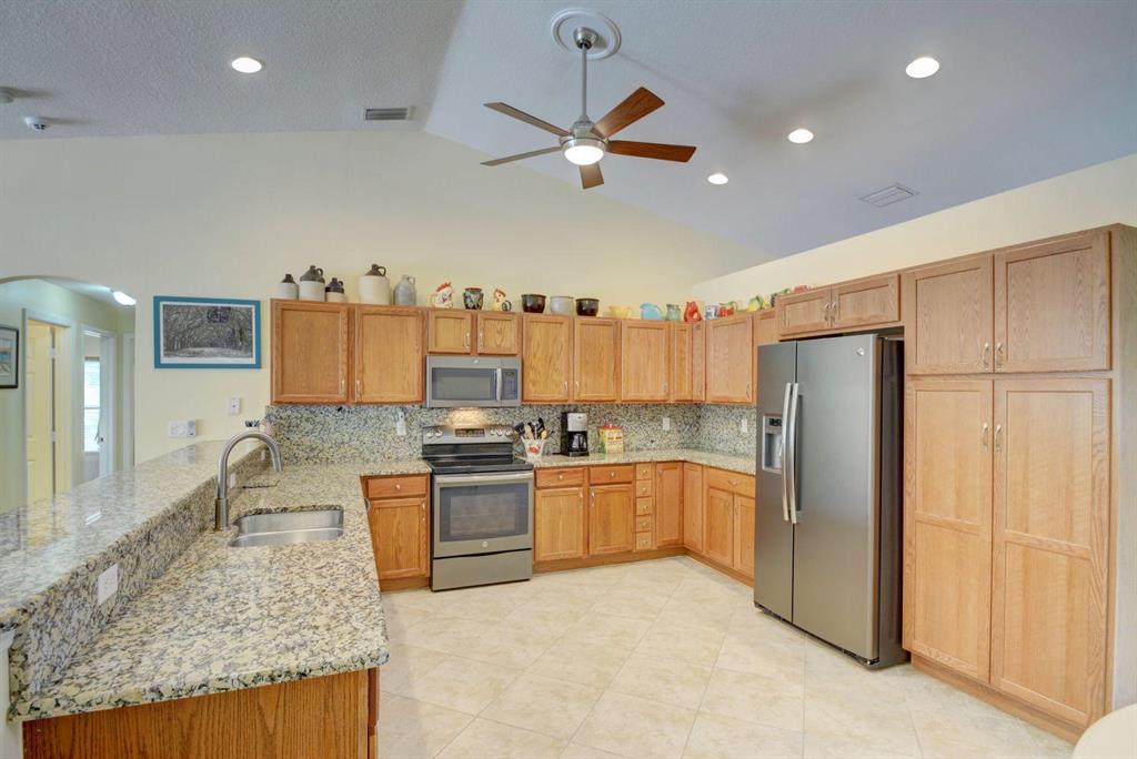 PORT ST LUCIE SECTION 33 - Residential