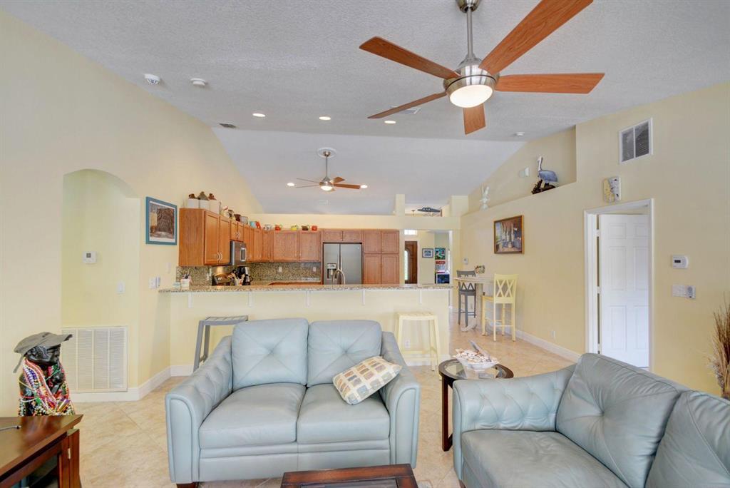 PORT ST LUCIE SECTION 33 - Residential